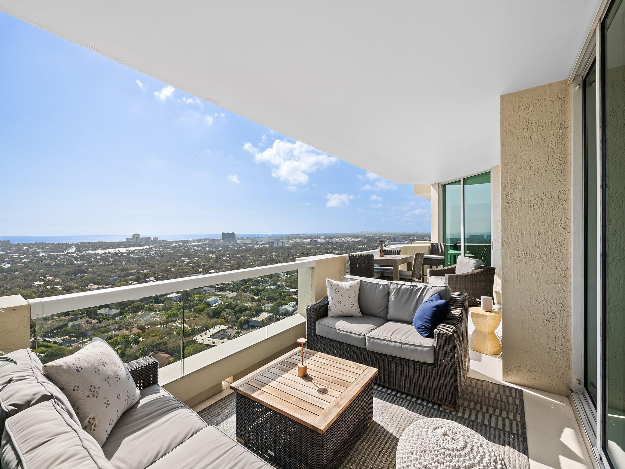 LAS OLAS GRAND - Residential