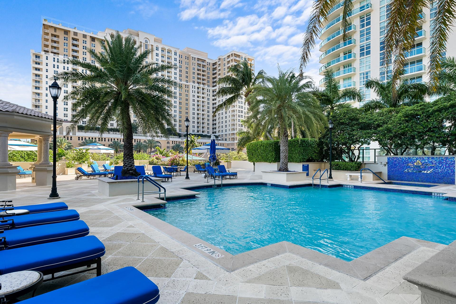 LAS OLAS GRAND - Residential