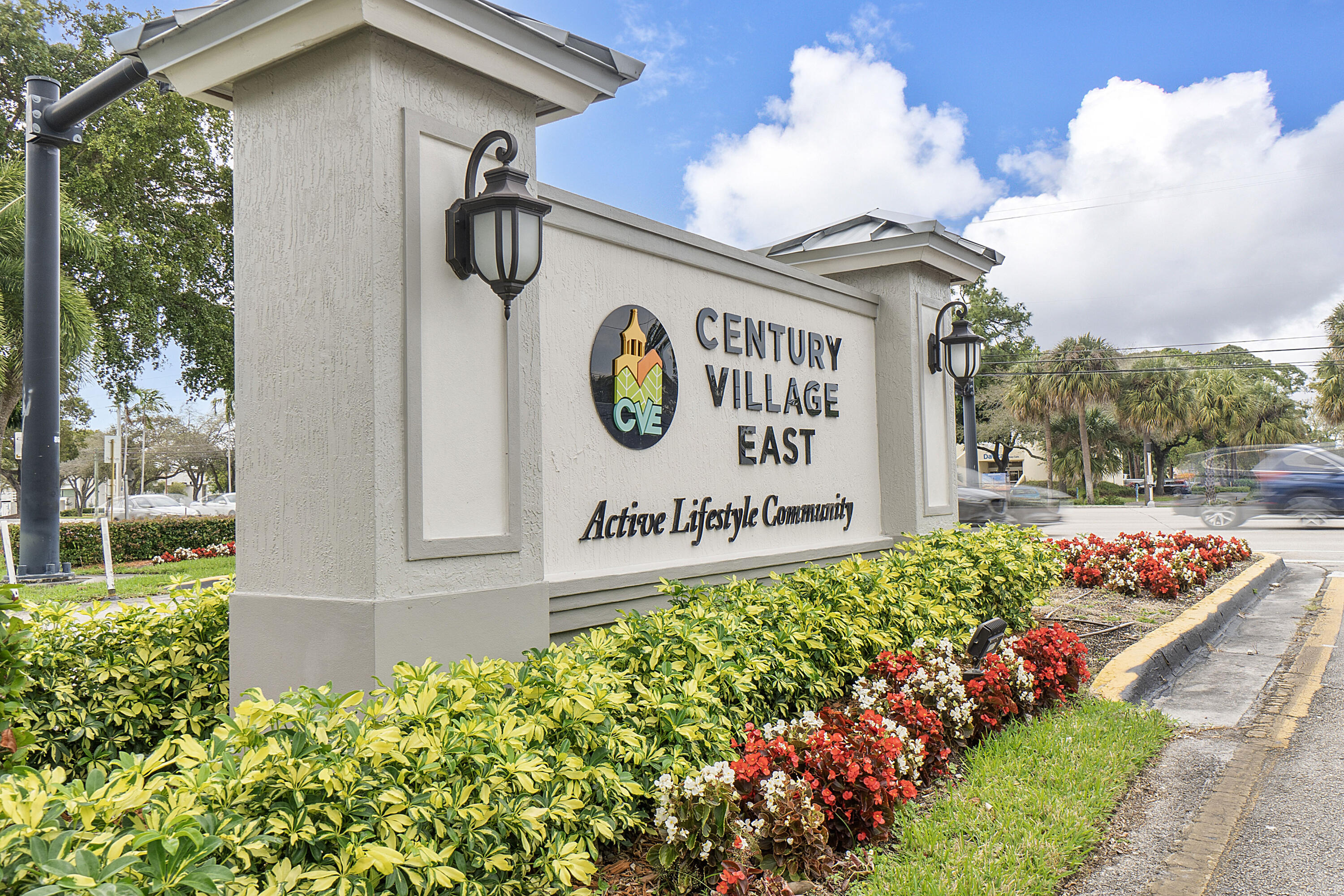 TILFORD O CONDO - Residential
