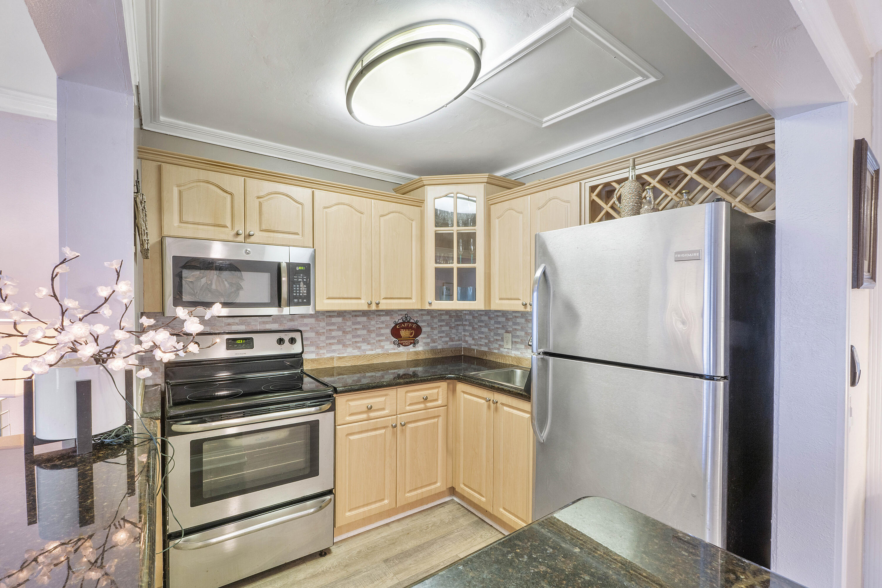 TILFORD O CONDO - Residential