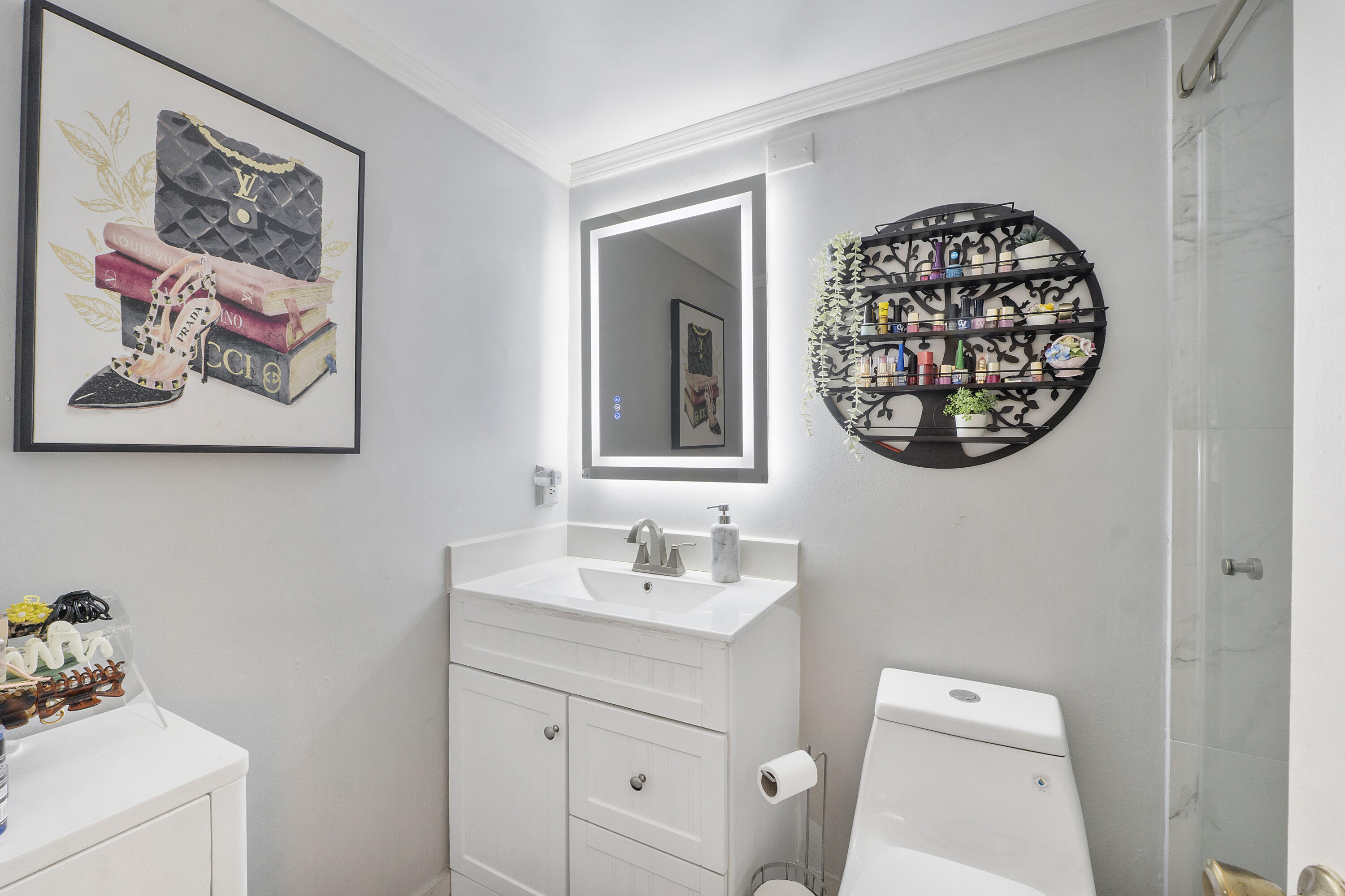TILFORD O CONDO - Residential