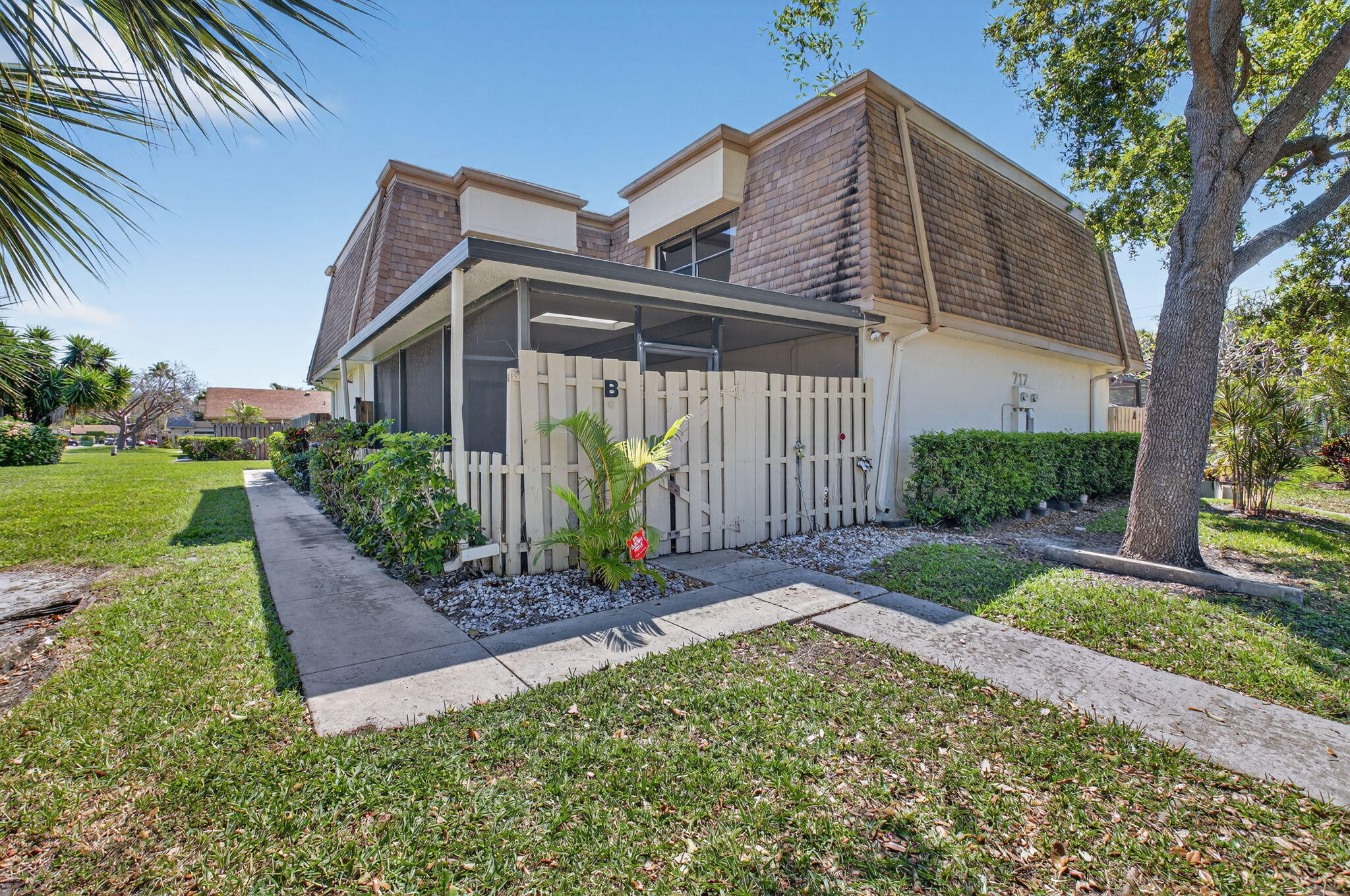 RAINBERRY BAY SEC 1-A - Residential Lease