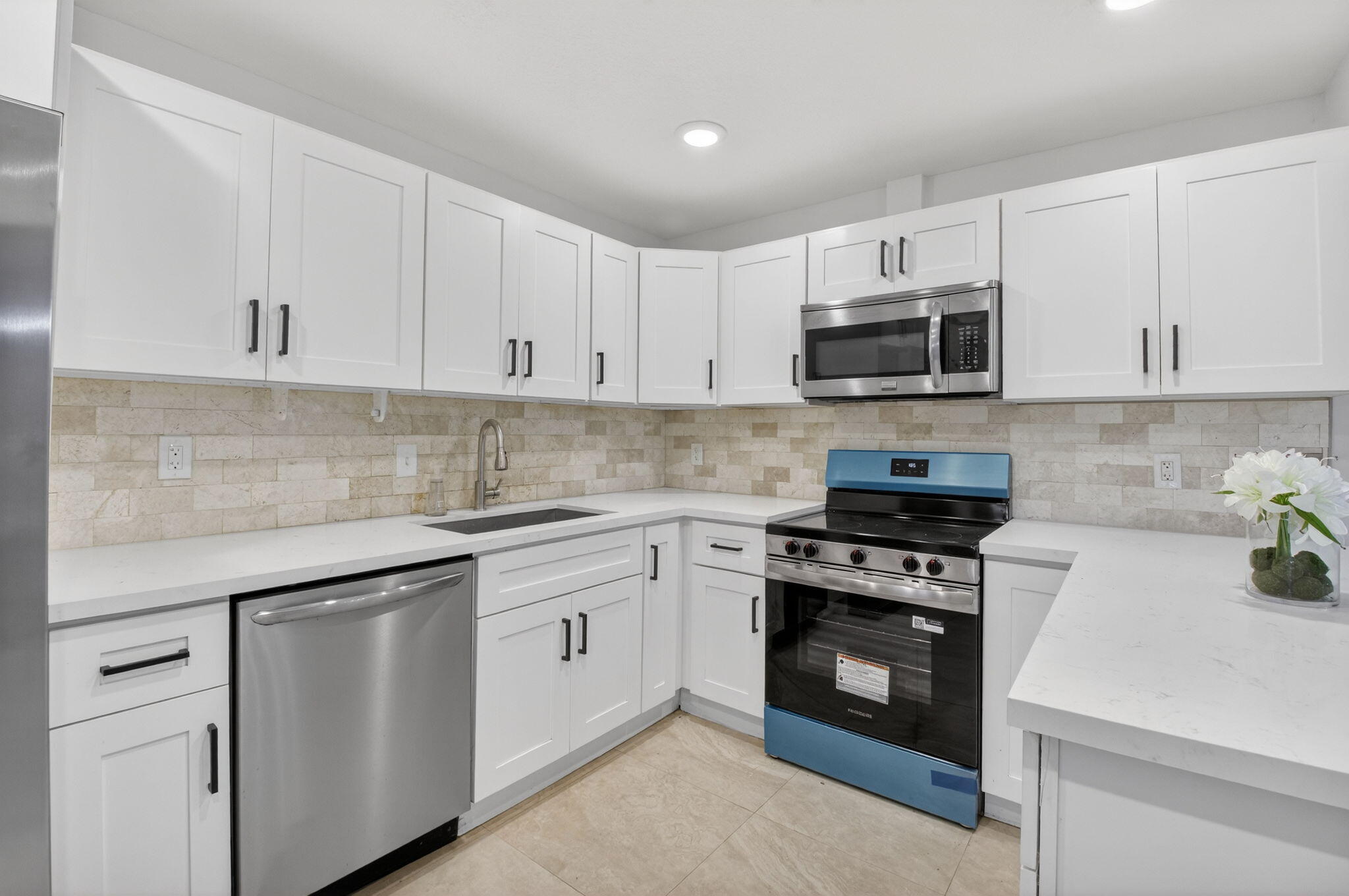 RAINBERRY BAY SEC 1-A - Residential Lease