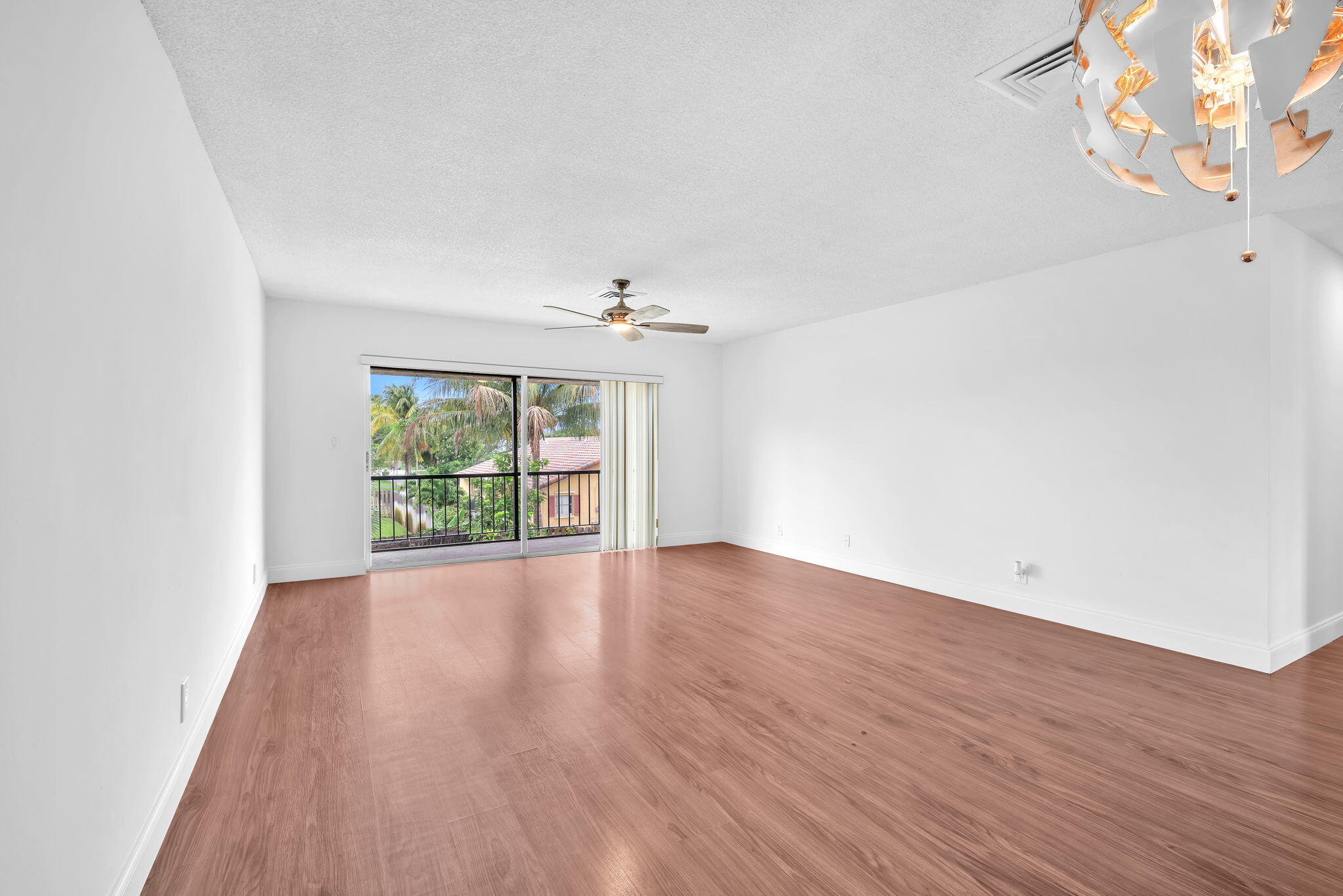 VILLAGER CONDO - Residential