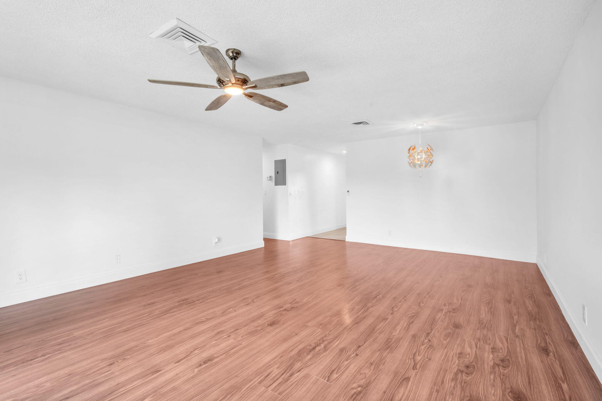 VILLAGER CONDO - Residential