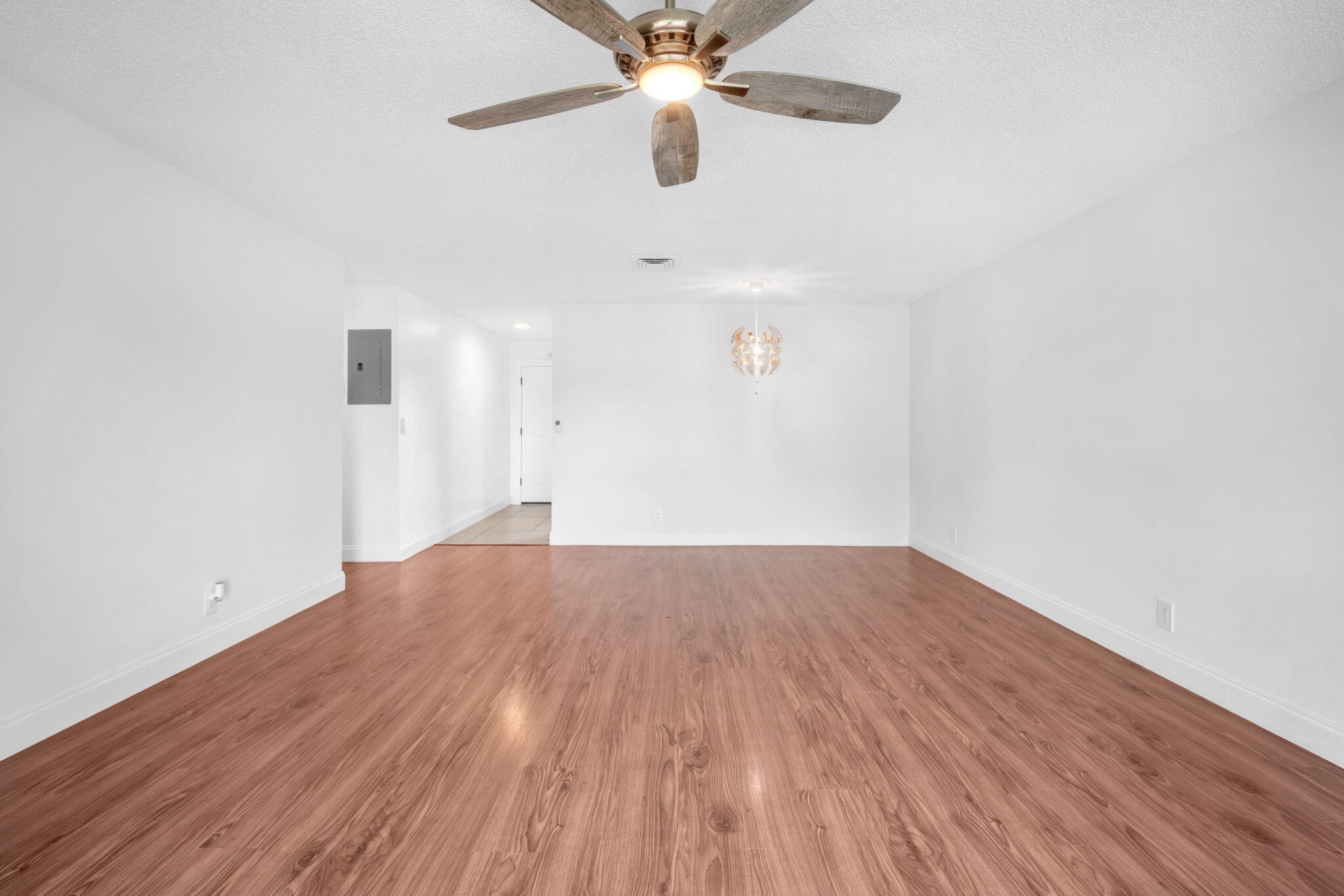 VILLAGER CONDO - Residential