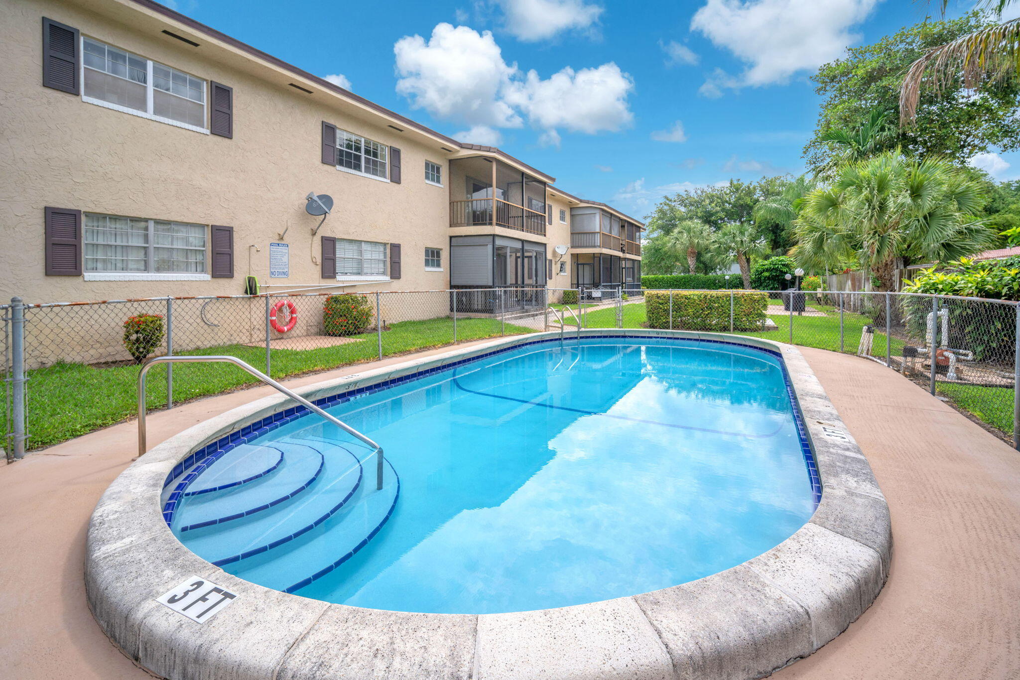 VILLAGER CONDO - Residential