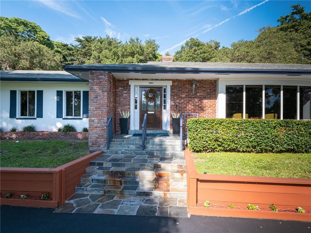 THE RIDGE AT LAUREL OAKS - Residential