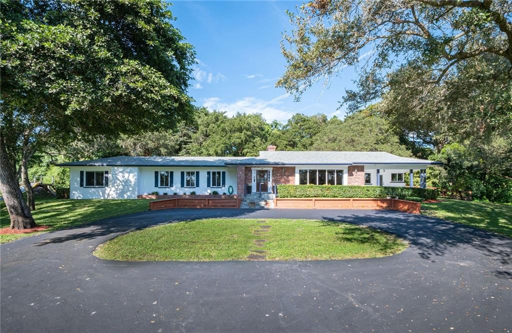 THE RIDGE AT LAUREL OAKS - Residential