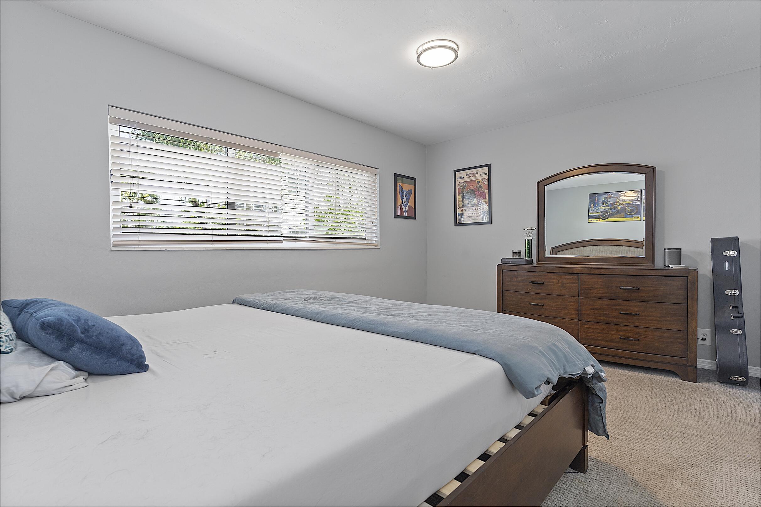 HARBOR VIEW APTS CONDO - Residential