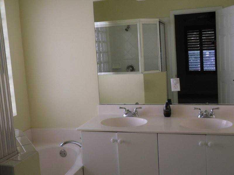 REGENCY LAKES AT COCONUT CREEK - Residential