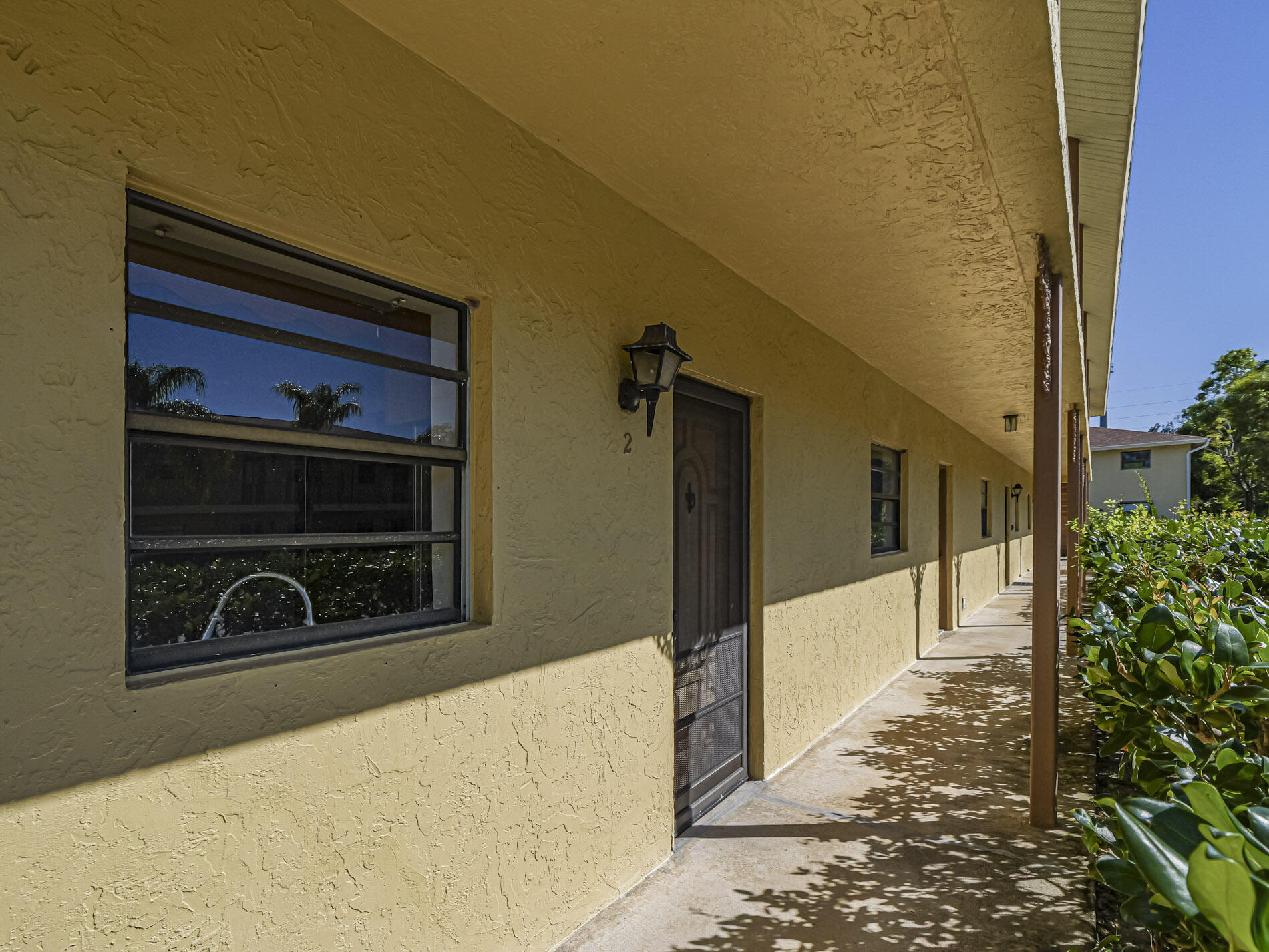 OAK PARK TERRACE UNITS 1-16 - Residential