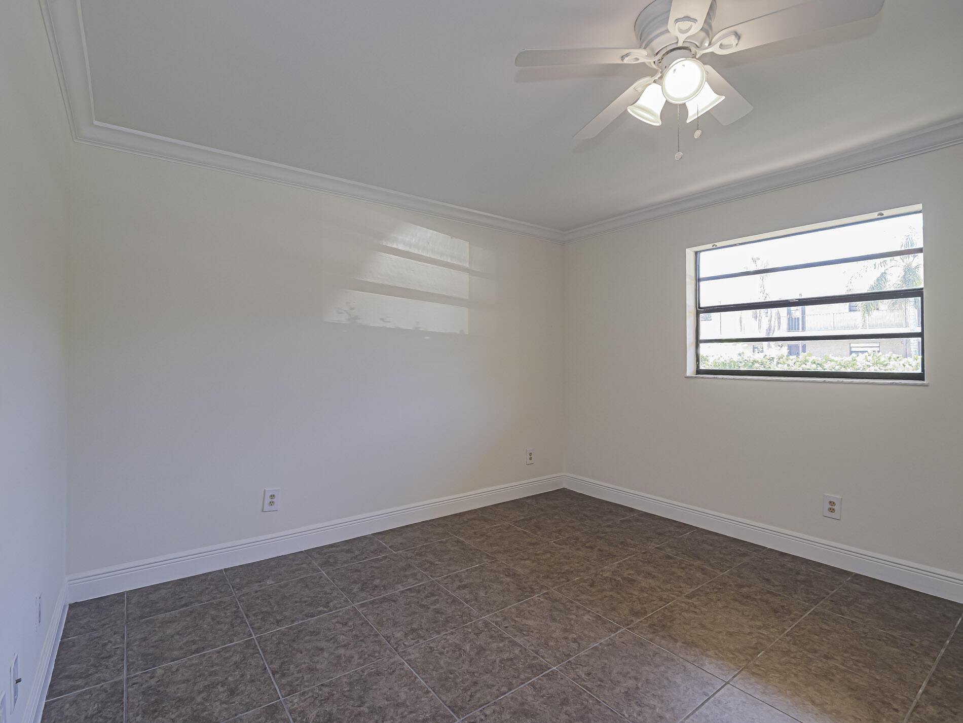 OAK PARK TERRACE UNITS 1-16 - Residential