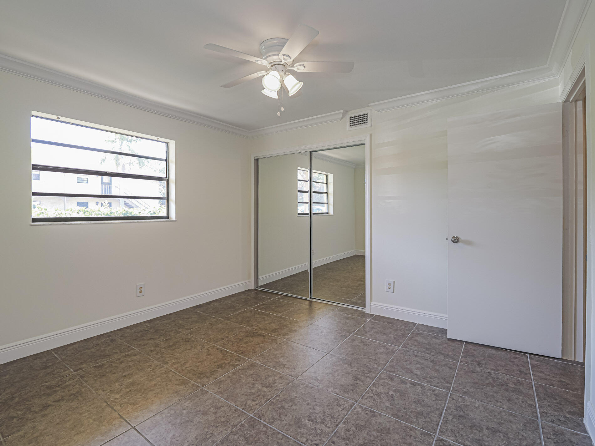 OAK PARK TERRACE UNITS 1-16 - Residential
