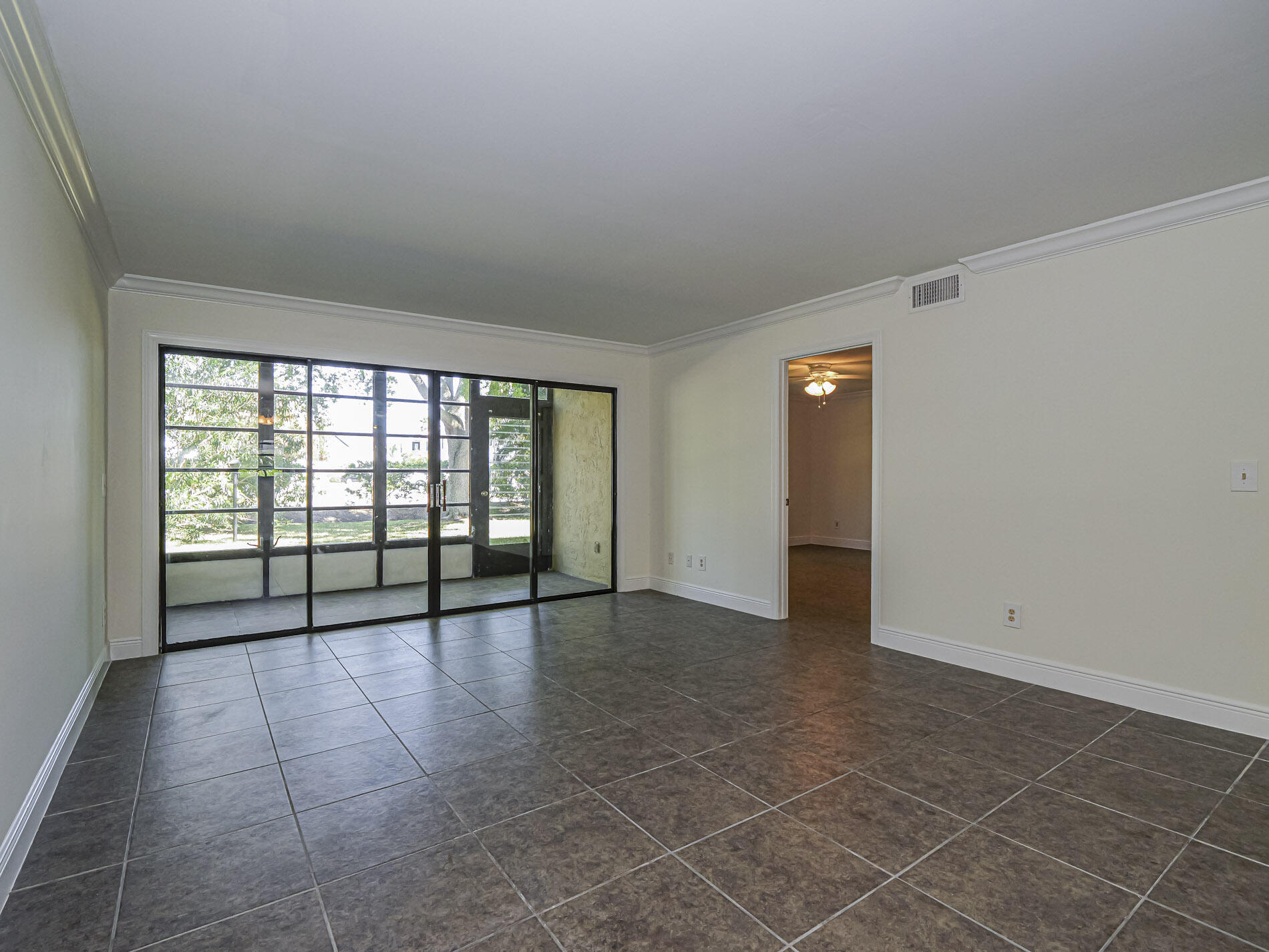 OAK PARK TERRACE UNITS 1-16 - Residential