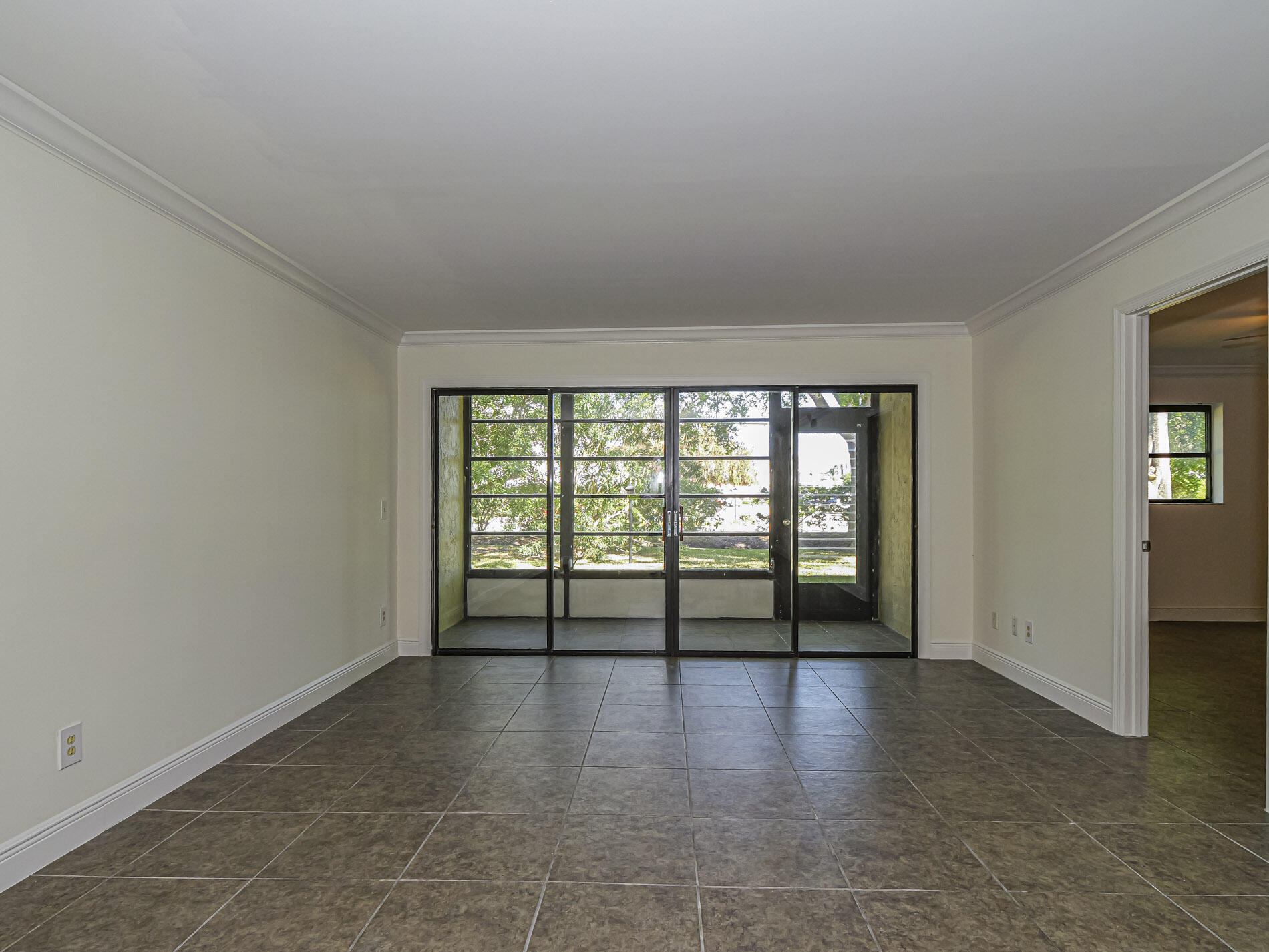 OAK PARK TERRACE UNITS 1-16 - Residential
