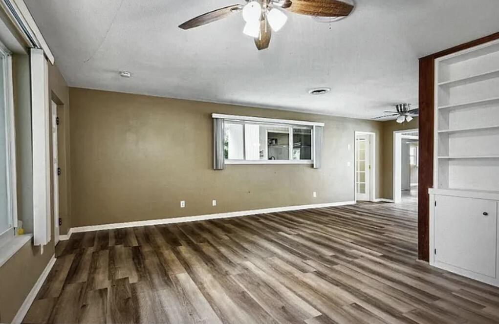 VERO BEACH ESTATES - Residential Lease