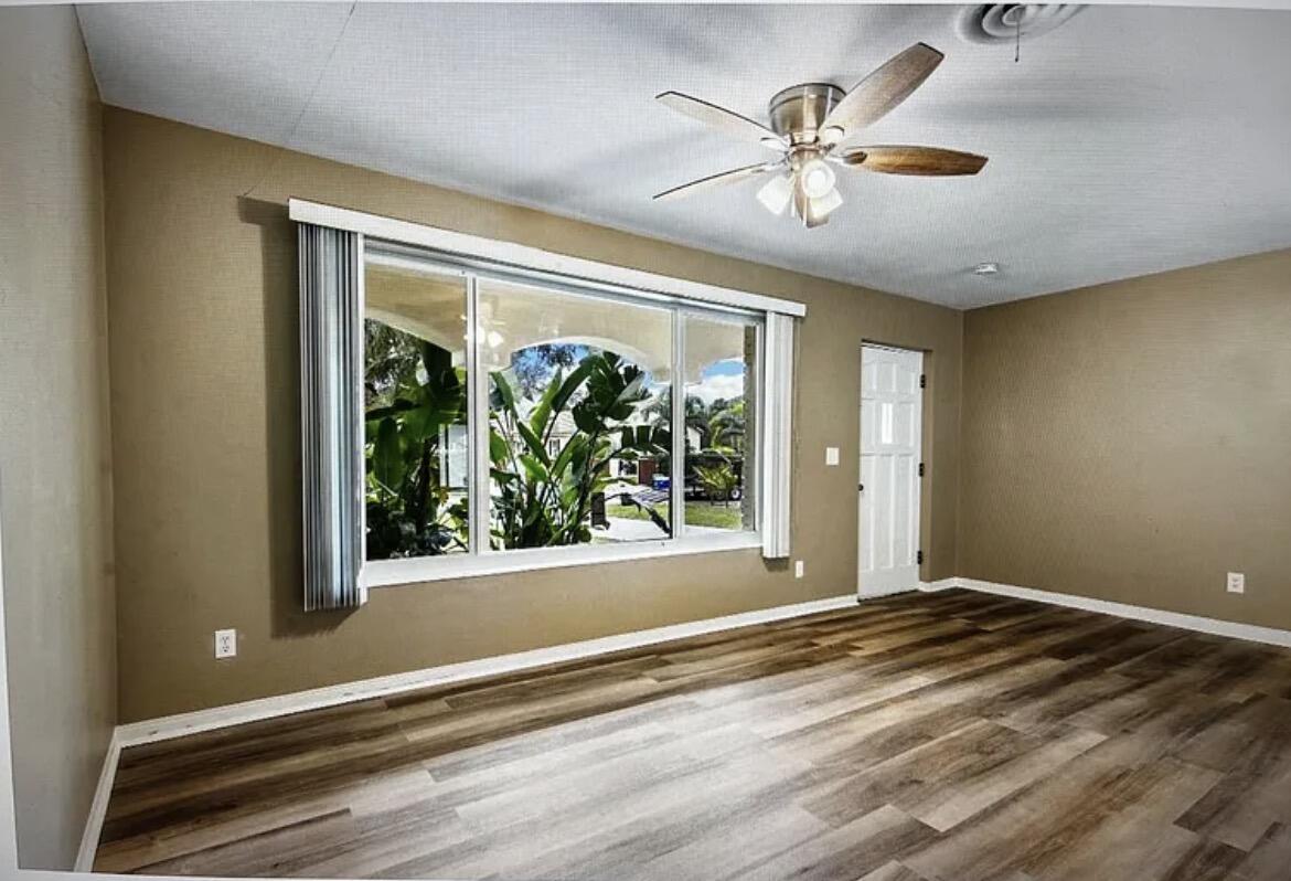 VERO BEACH ESTATES - Residential Lease