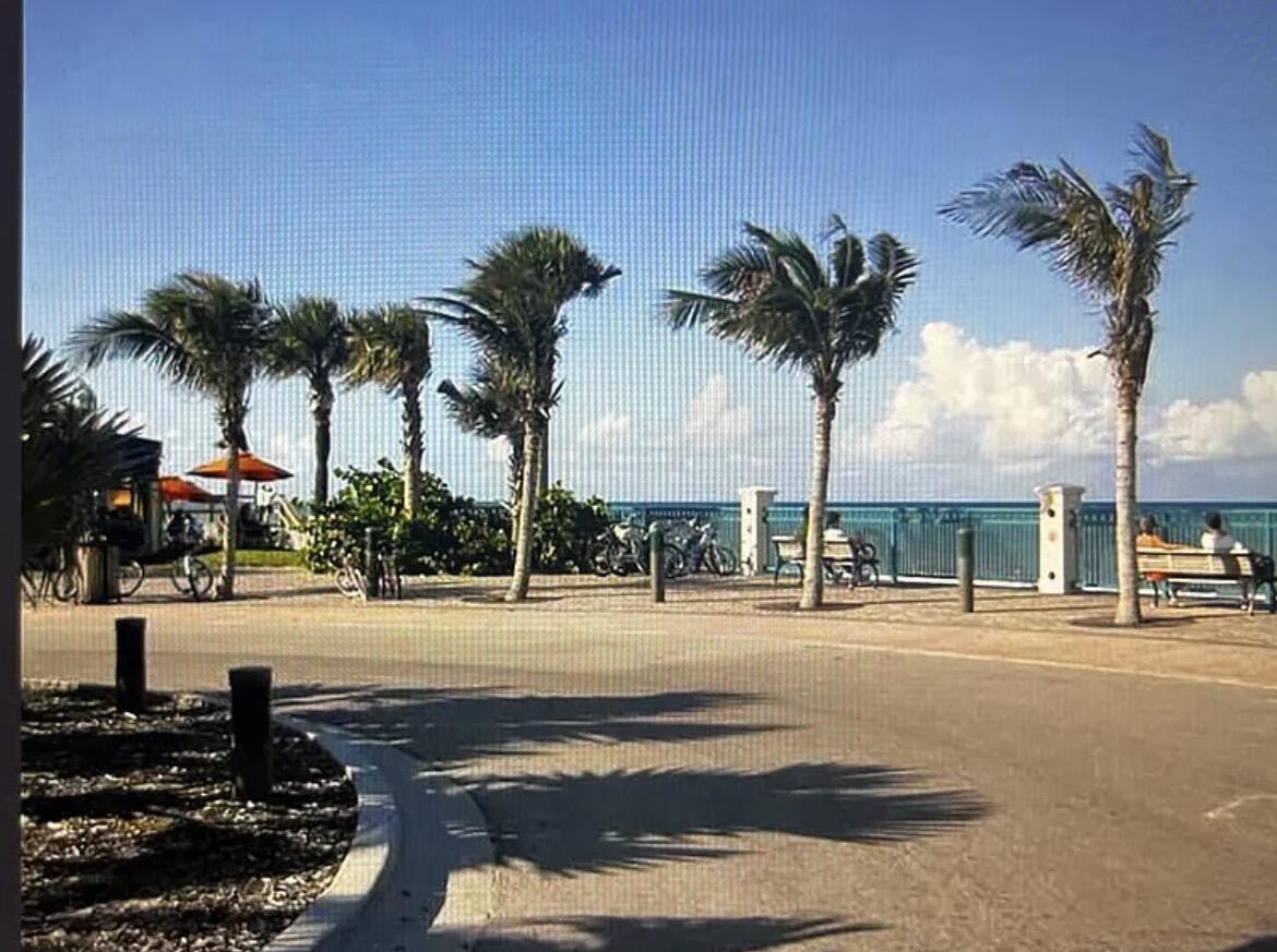 VERO BEACH ESTATES - Residential Lease