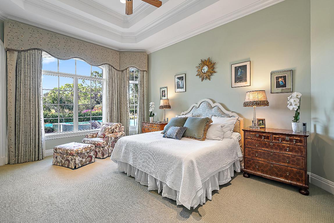 Jupiter Hills Village - Residential