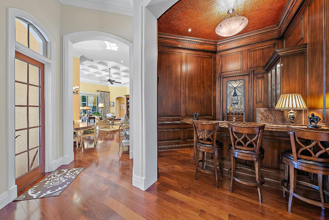 Jupiter Hills Village - Residential