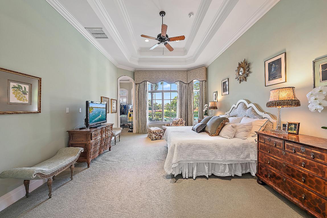 Jupiter Hills Village - Residential