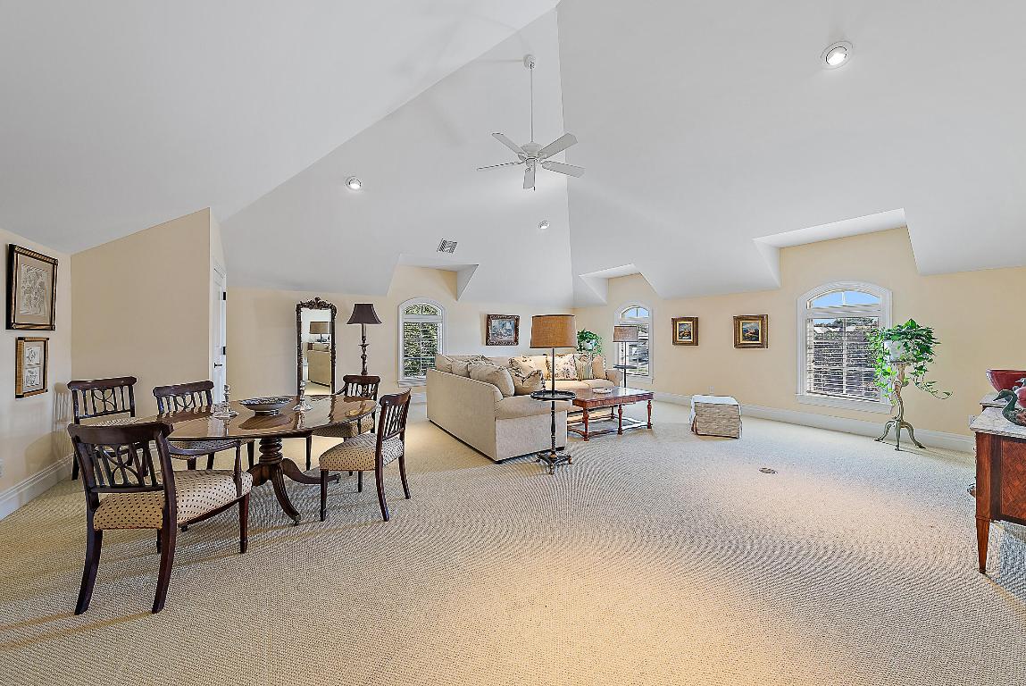 Jupiter Hills Village - Residential