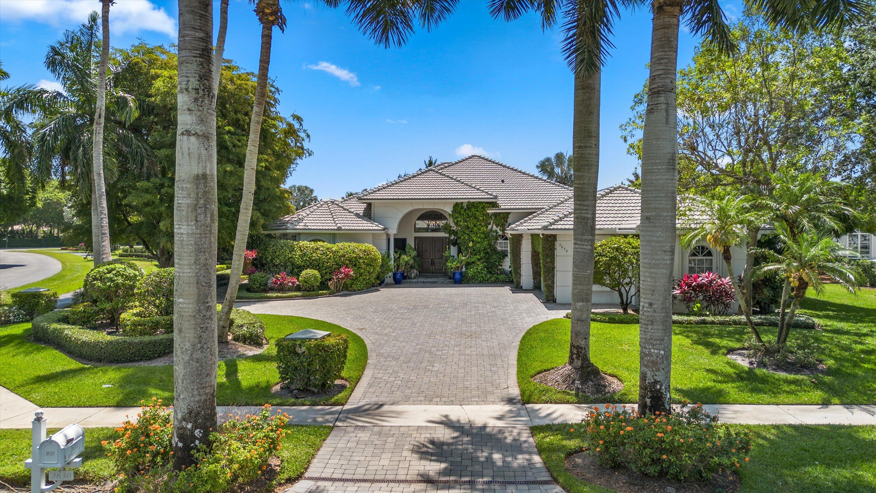 EQUESTRIAN CLUB ESTATES 1 - Residential