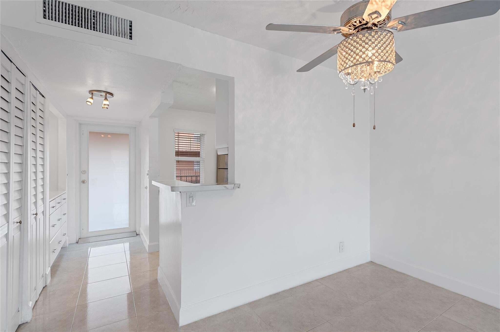 SOMERSET NO 4 CONDO - Residential