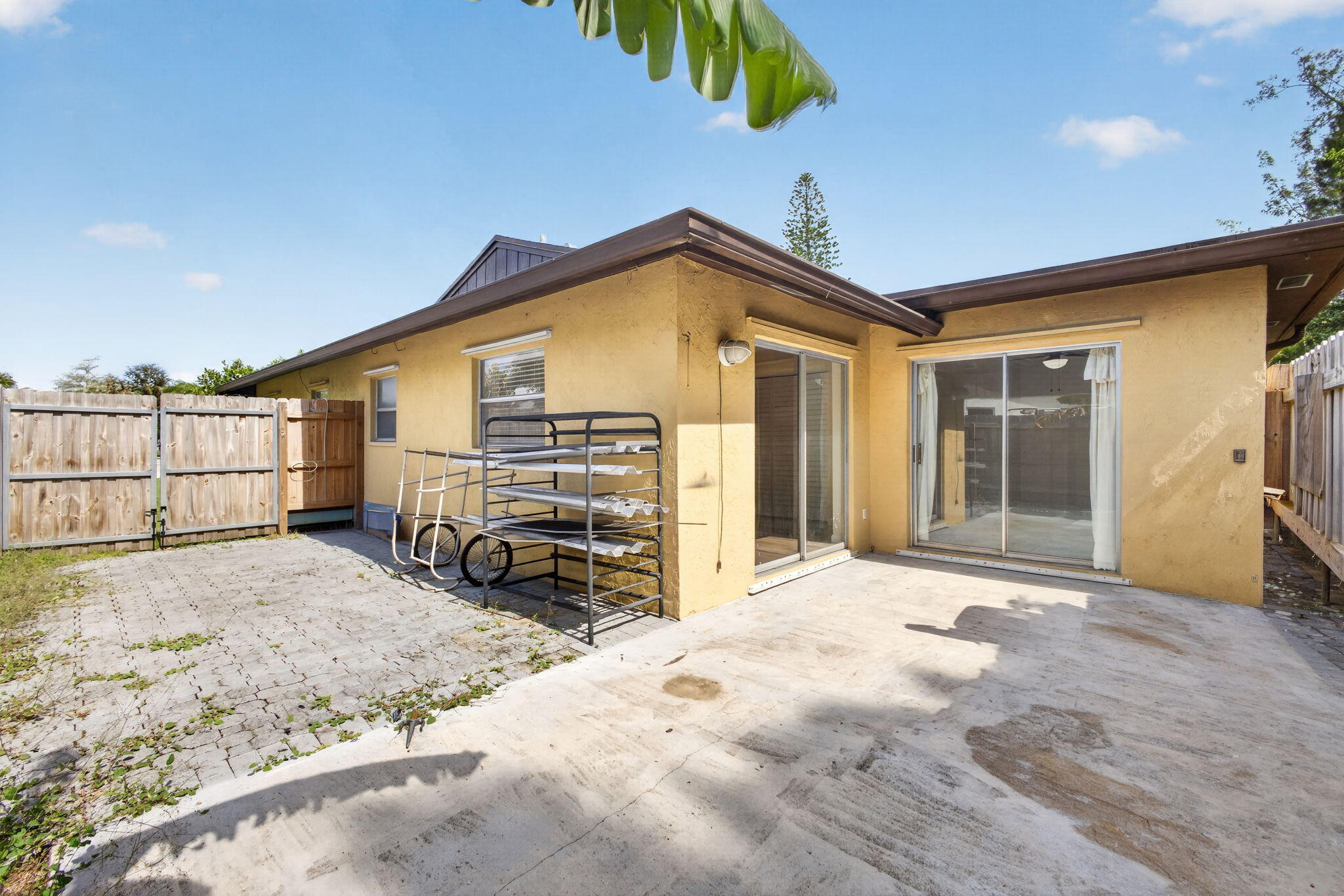 KING ARTHUR ESTATES - Residential Lease