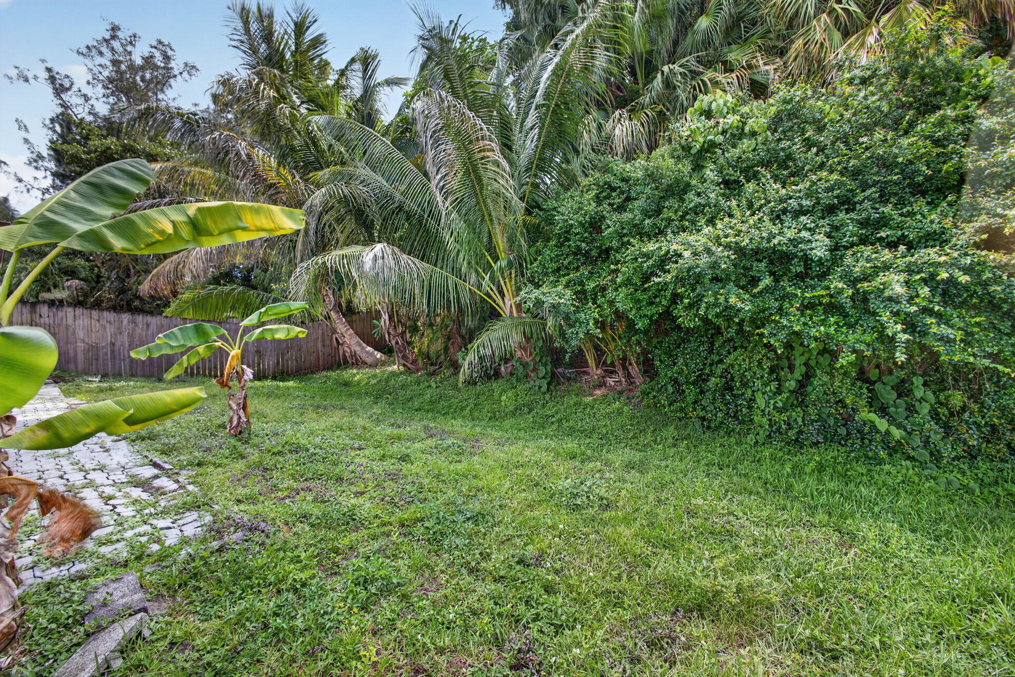 KING ARTHUR ESTATES - Residential Lease