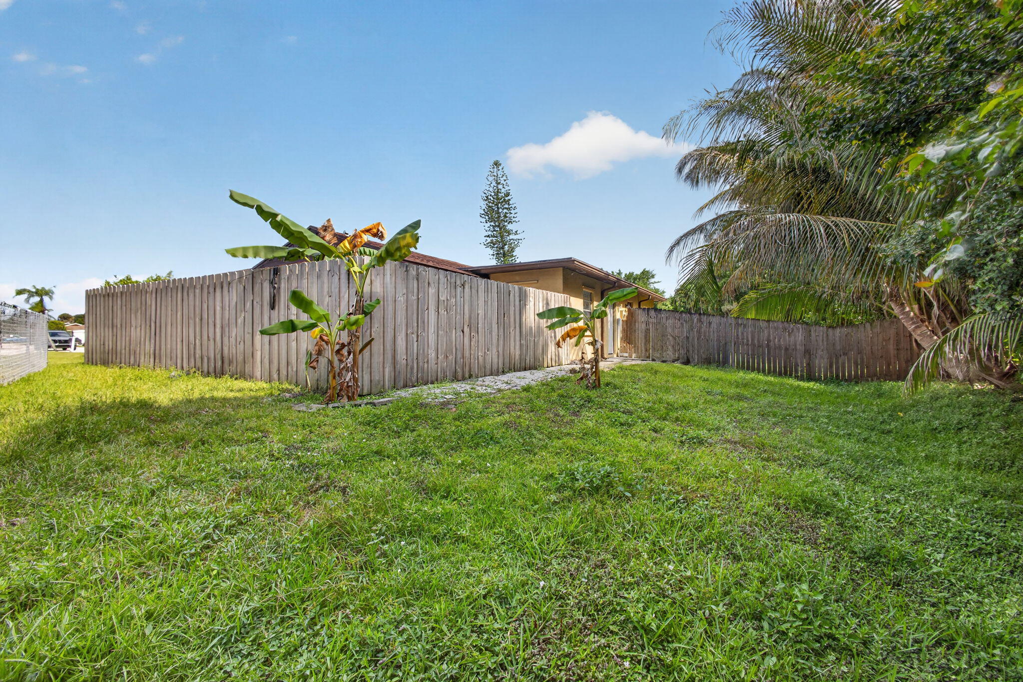 KING ARTHUR ESTATES - Residential Lease