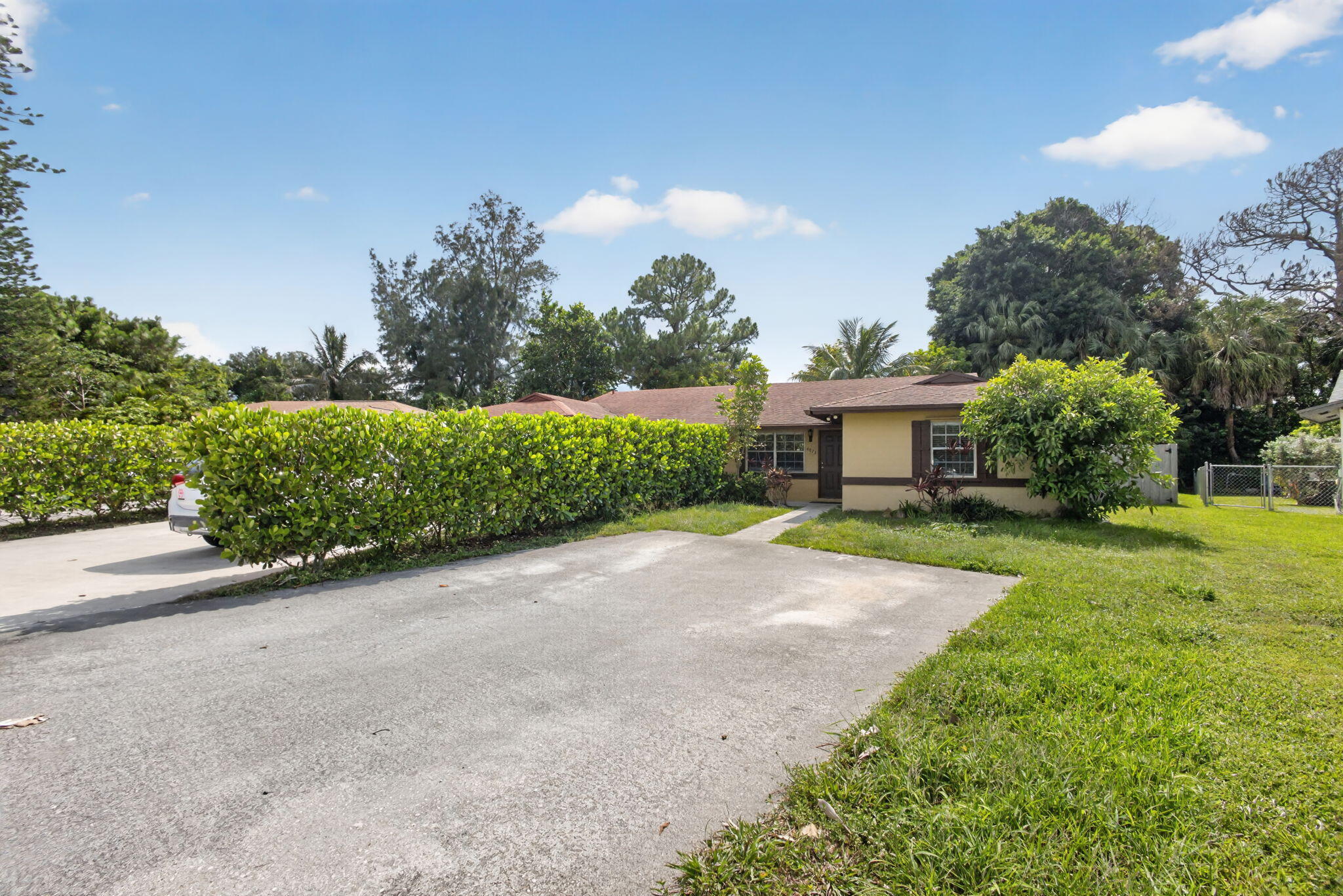 KING ARTHUR ESTATES - Residential Lease