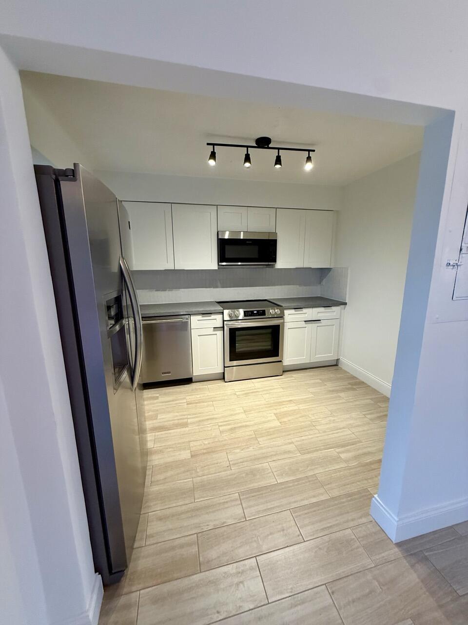 CANALAKE REPLAT - Residential Lease