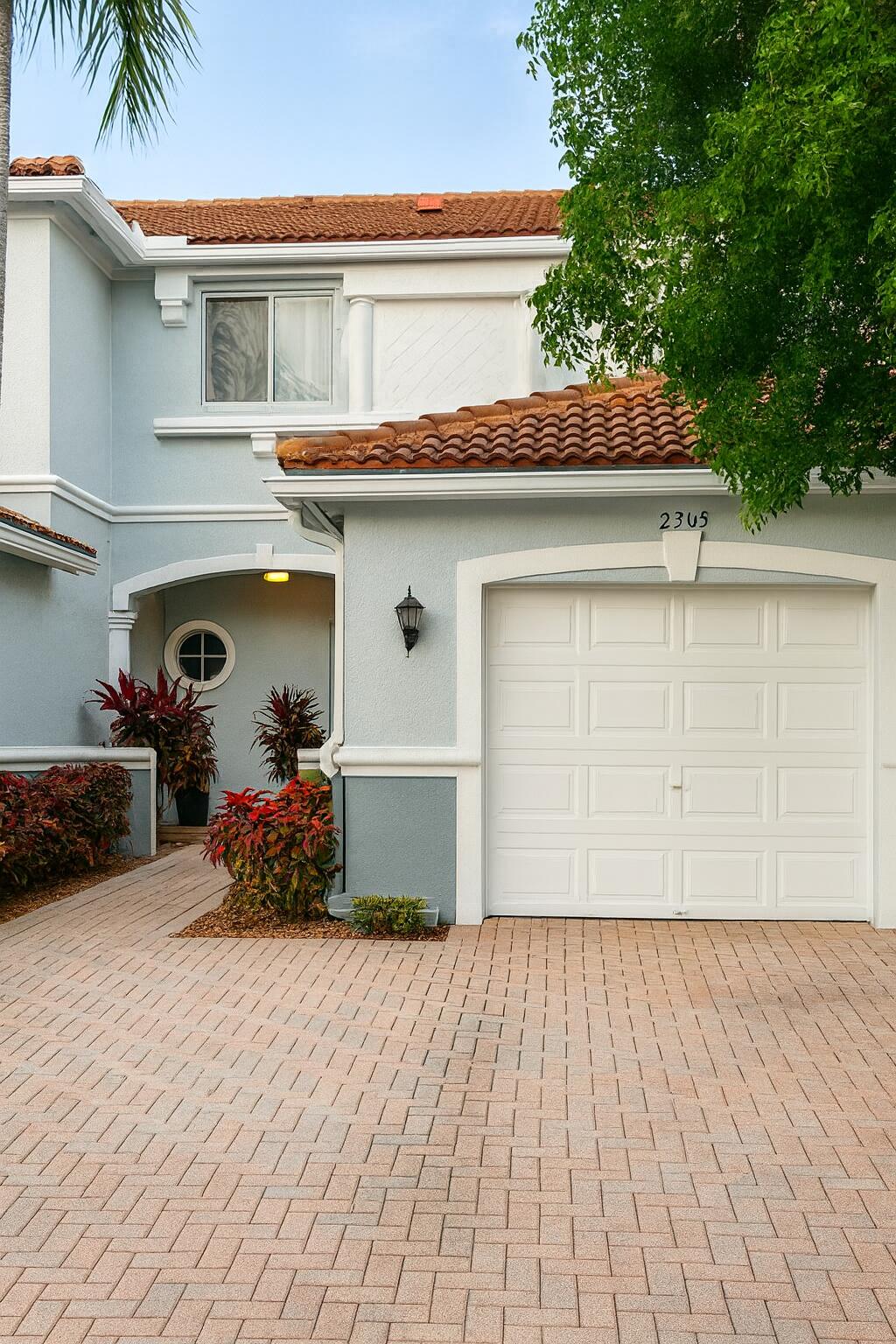 THOUSAND OAKS - Residential