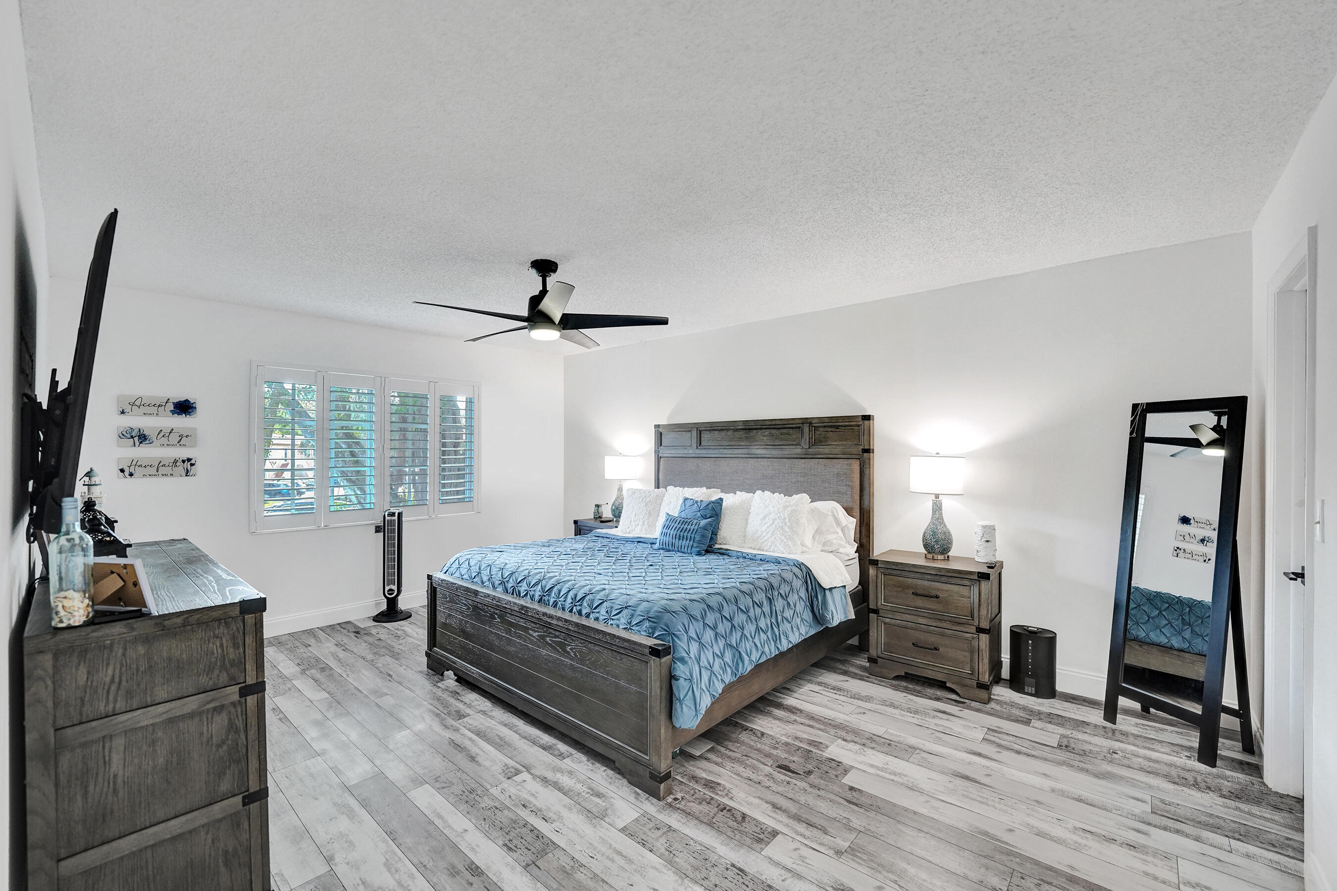 MANOR GROVE VILLAGE FOUR CONDO - Residential