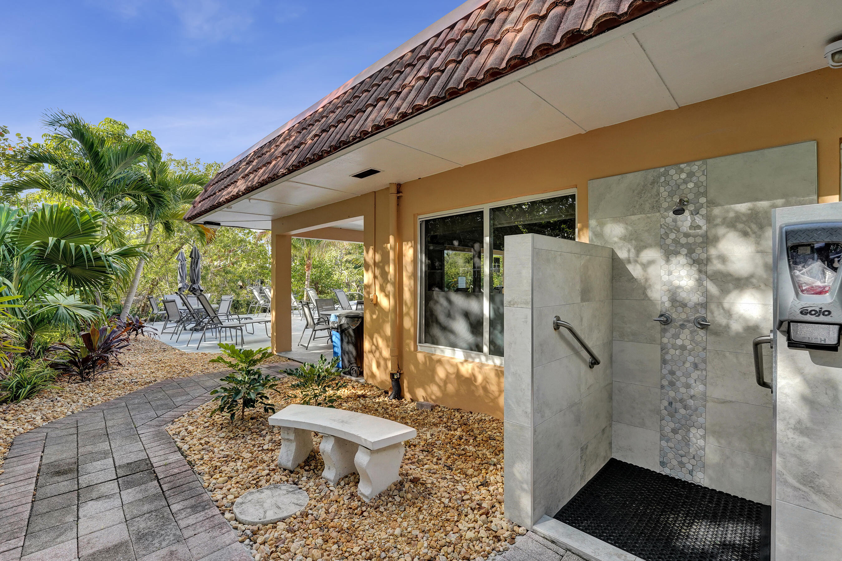 MANOR GROVE VILLAGE FOUR CONDO - Residential