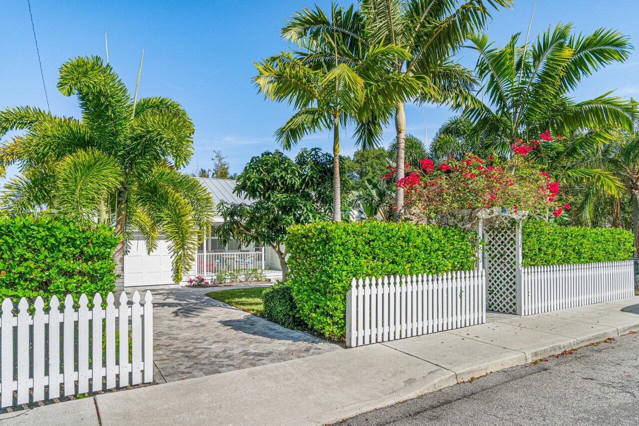 LAKE WORTH TOWN OF - Residential
