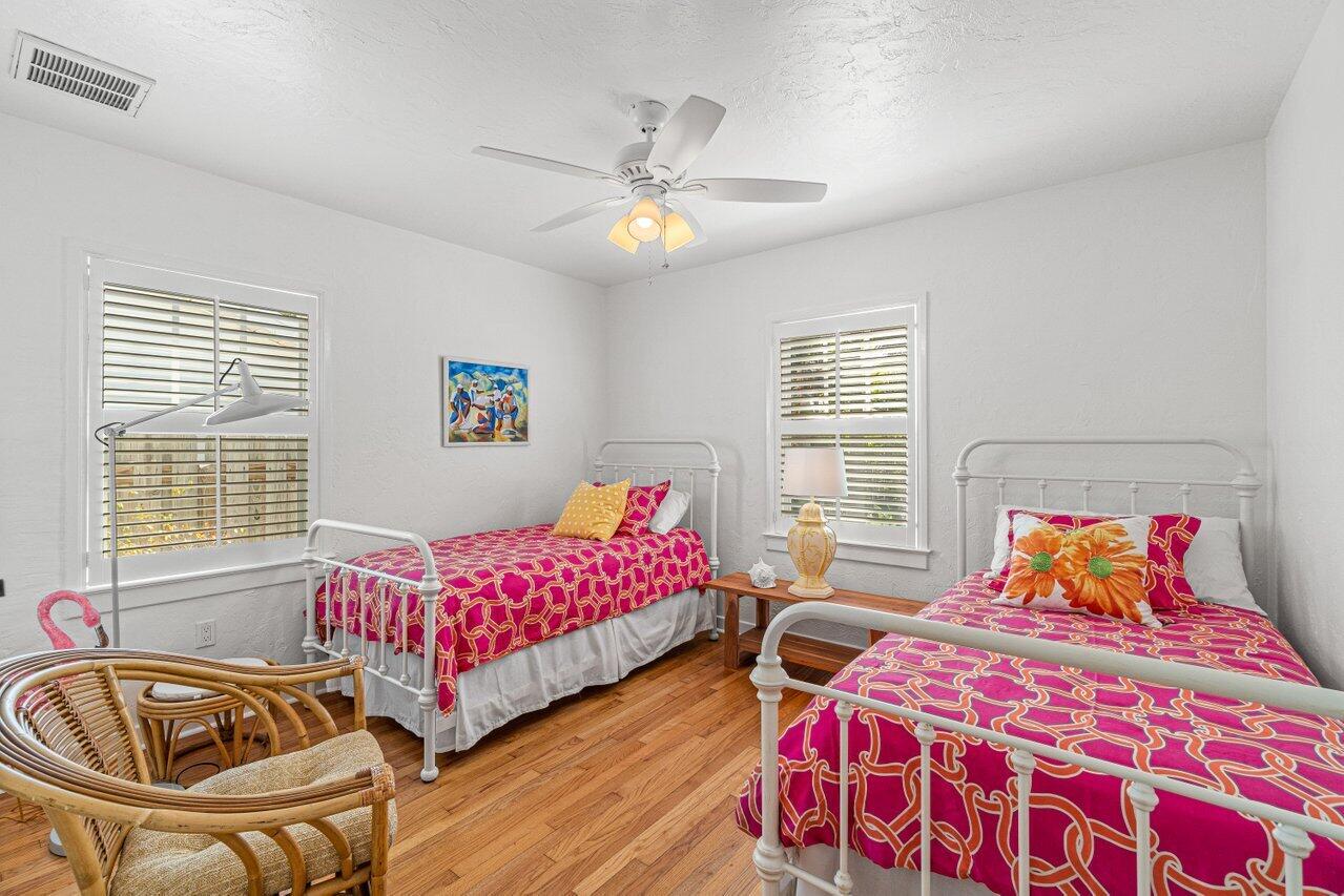LAKE WORTH TOWN OF - Residential