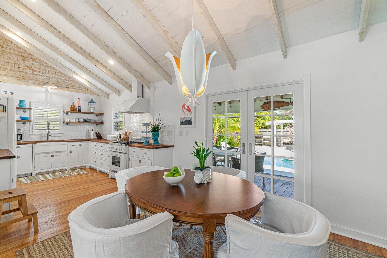 LAKE WORTH TOWN OF - Residential