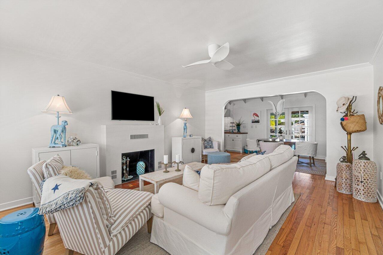 LAKE WORTH TOWN OF - Residential
