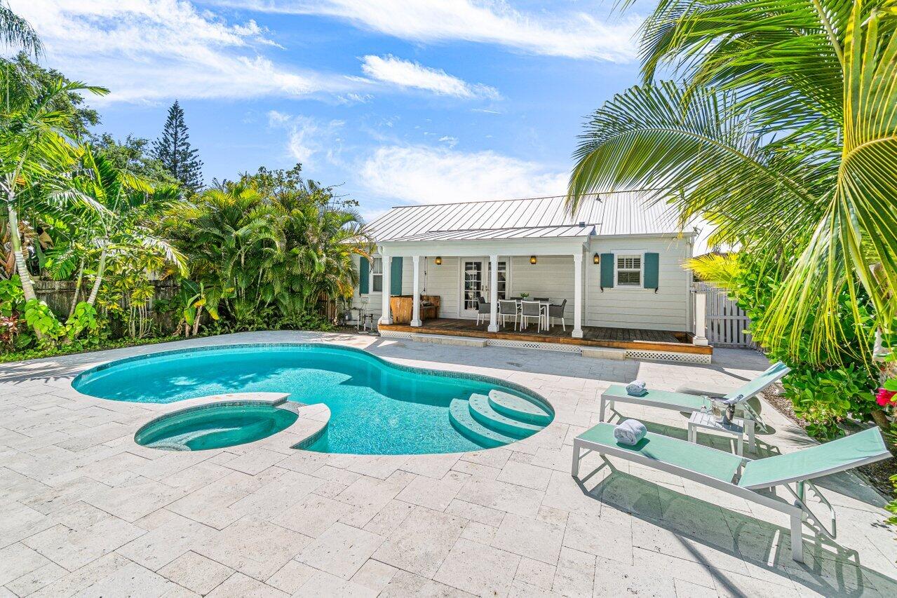 LAKE WORTH TOWN OF - Residential