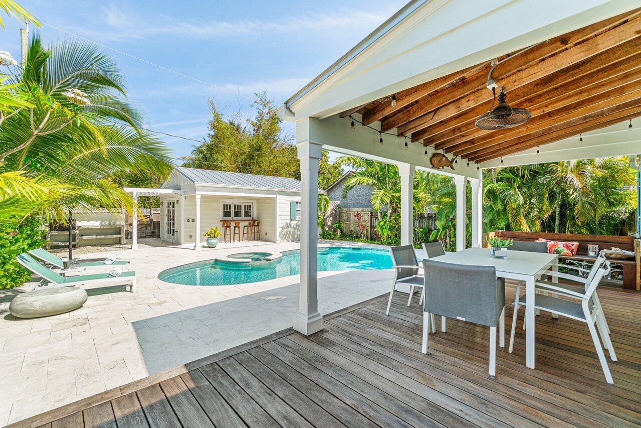 LAKE WORTH TOWN OF - Residential