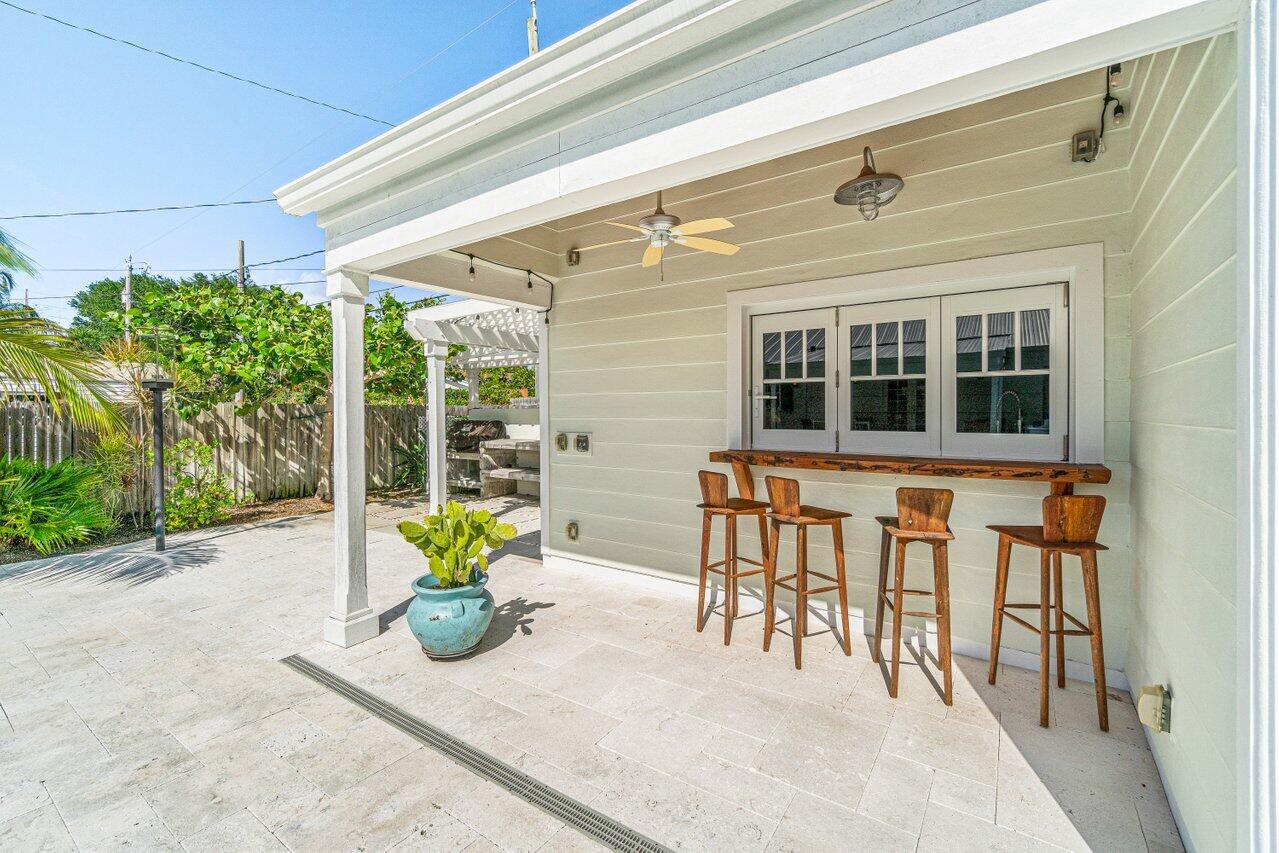 LAKE WORTH TOWN OF - Residential