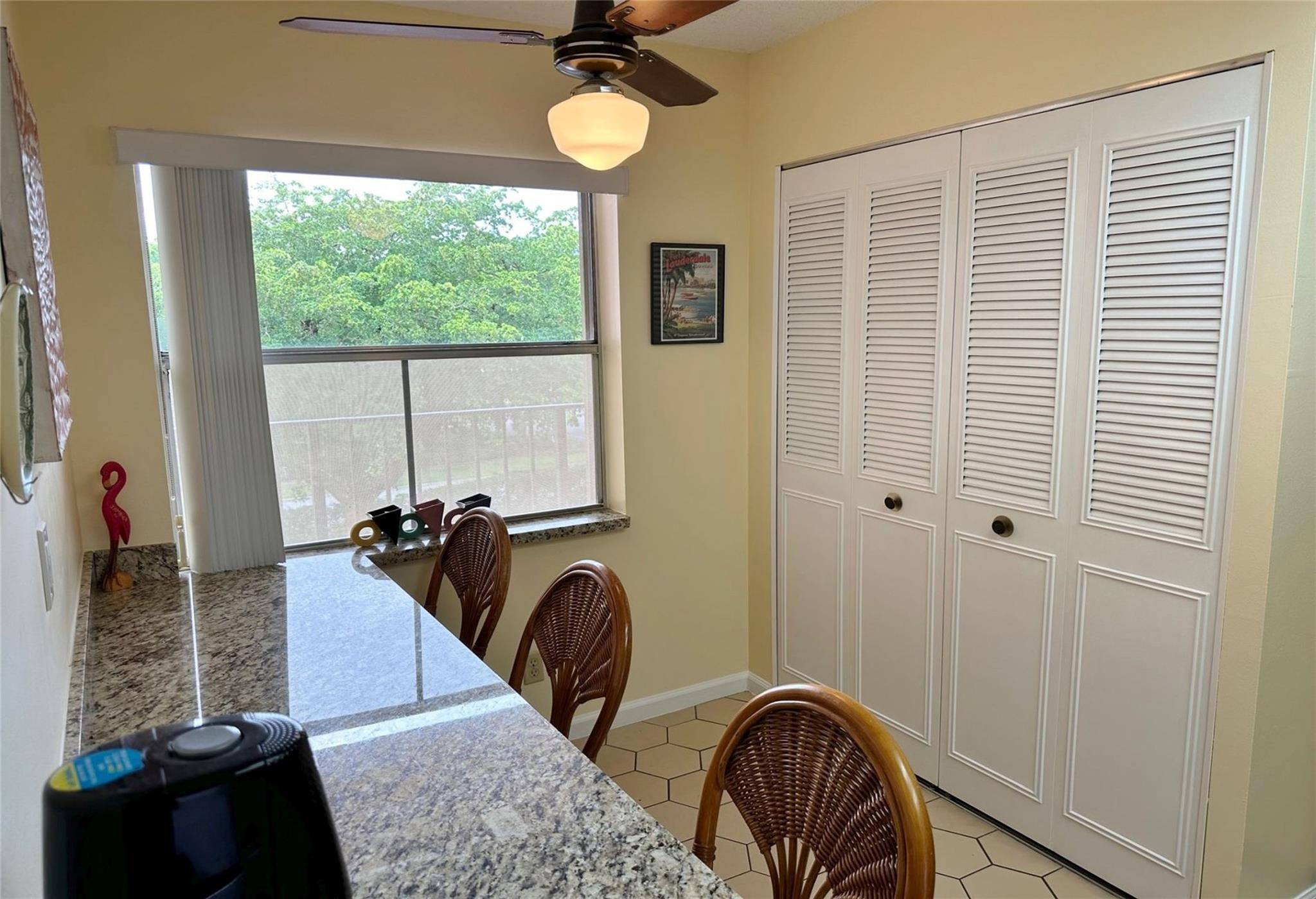 Palm Lakes - Residential