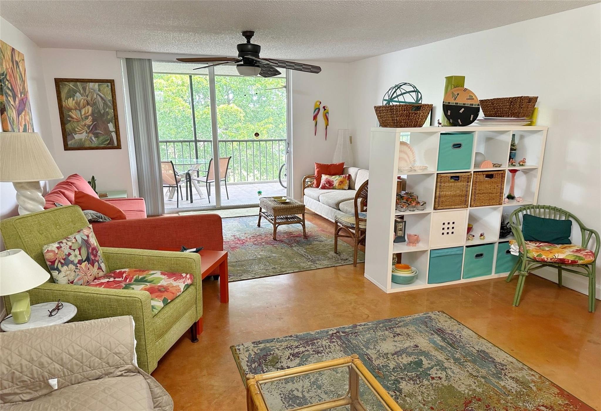 THE SELLER WILL PAY FOR THE TOTAL SPECIAL ASSESSMENT FOR THE ROOFING PROJECT!!! MOTIVATED SELLER!!Large, bright and airy one bedroom 2-bathroom unit in Palm Lakes. Remodeled Master bath and kitchen. Extra counter (breakfast bar) in kitchen with plenty of extra storage and pull-out shelves. Living room and bedroom both have stunning polished concrete floors. Hurricane ready and many extras to add value to your next home. 2 small pets allowed up to 40 lbs. Excellent location not far from the Coral Square Mall, post office, shopping and great restaurants. Palm Lakes has great amenities too!