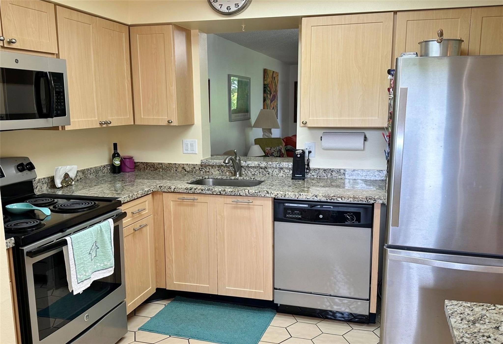 Palm Lakes - Residential