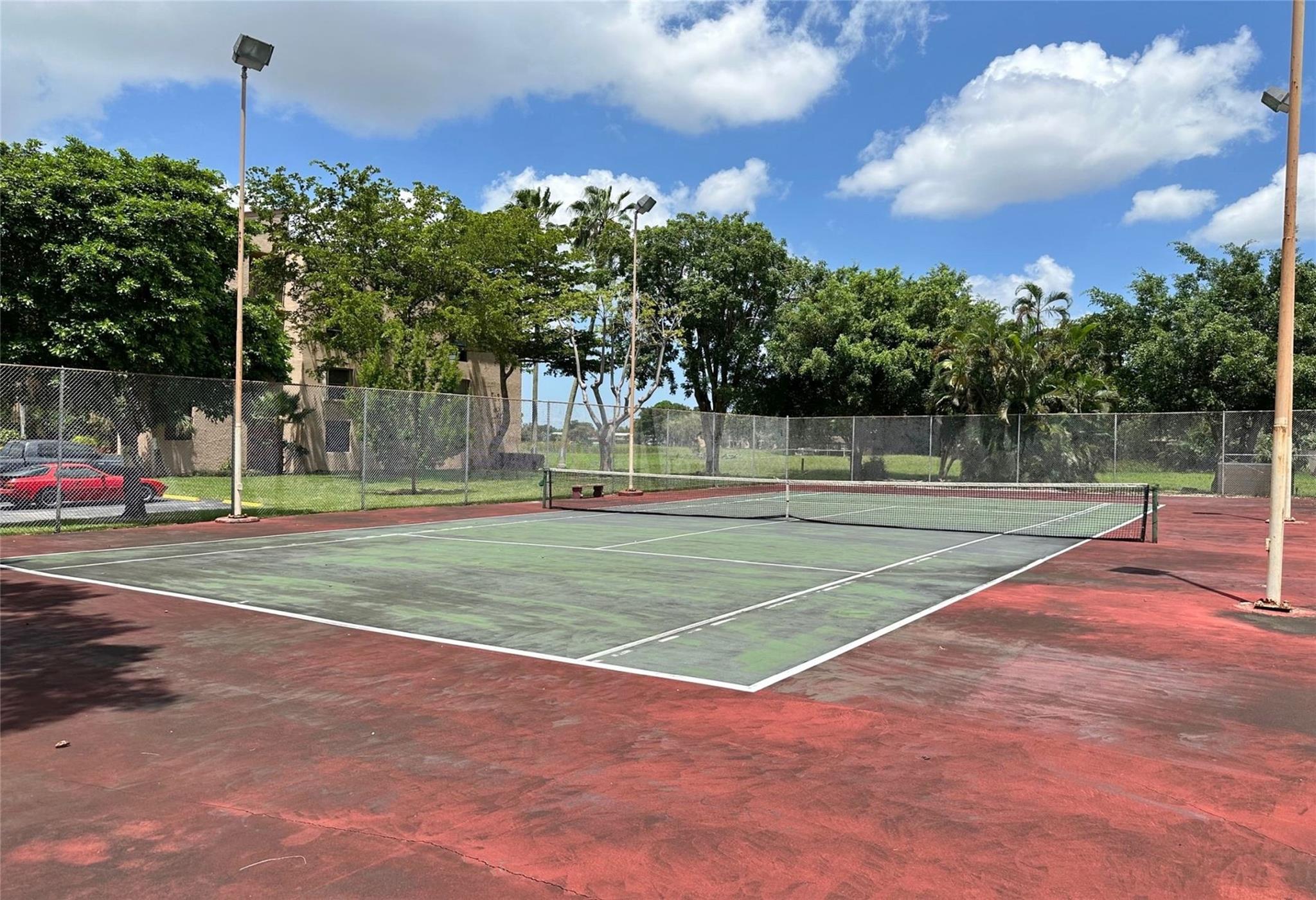Palm Lakes - Residential