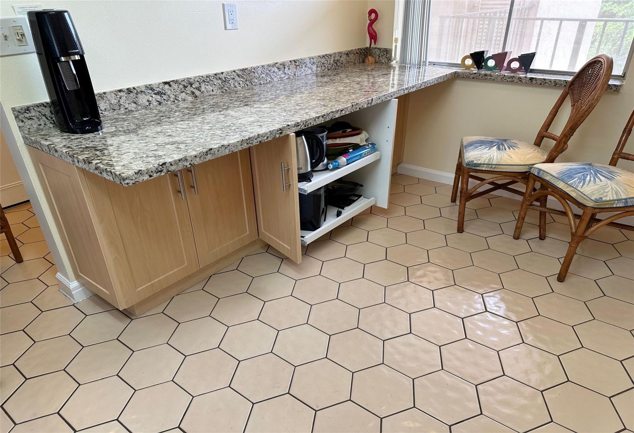 Palm Lakes - Residential