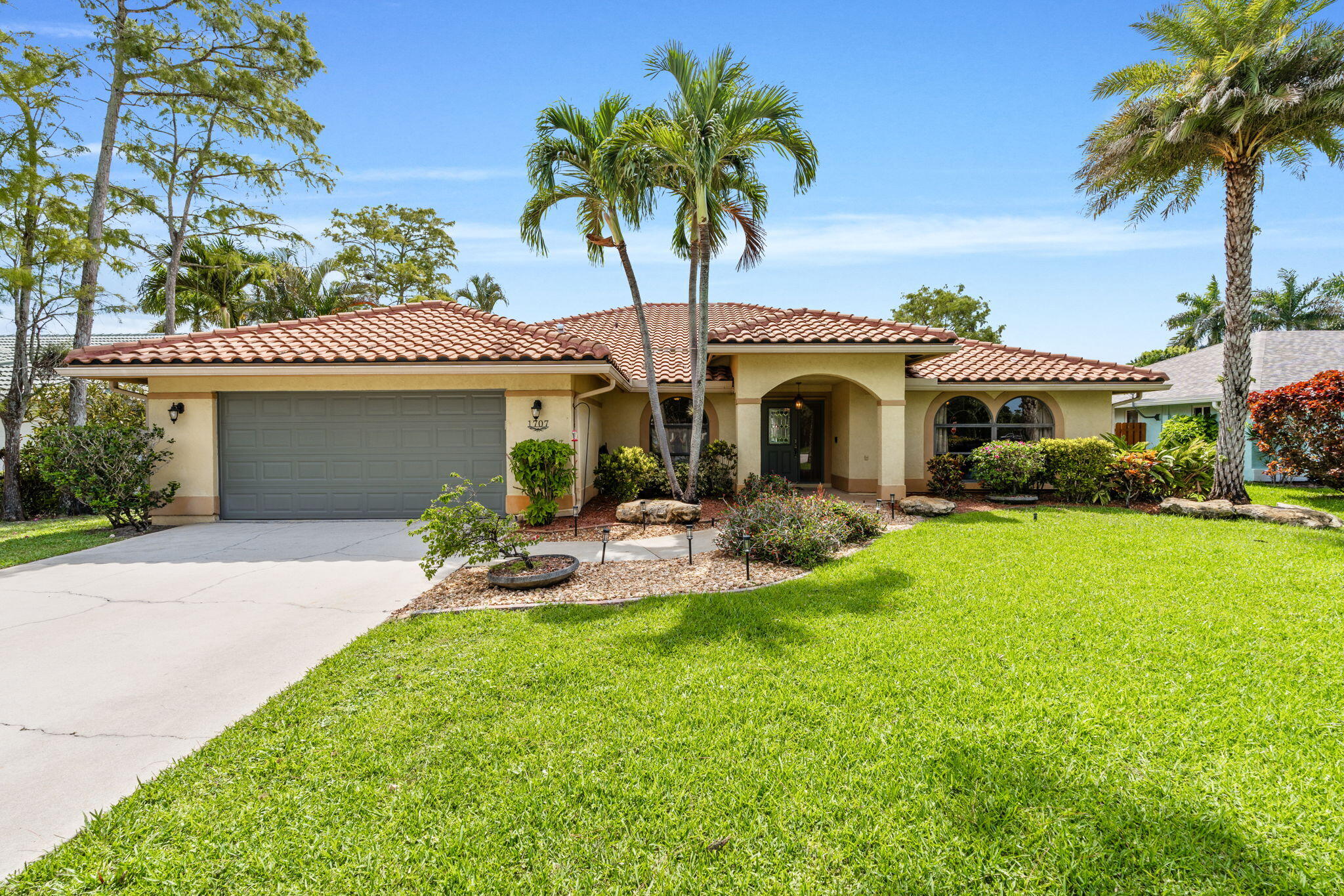 SUGAR POND MANOR OF WELLINGTON - Residential Lease
